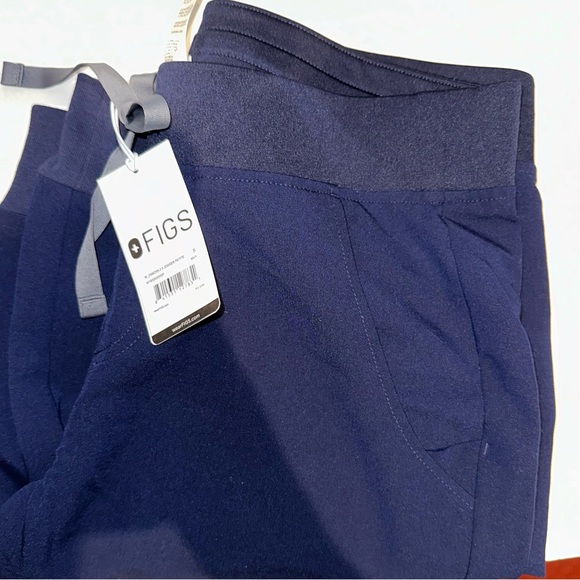 Figs Navy Jogger Pants - Picture 3 of 5